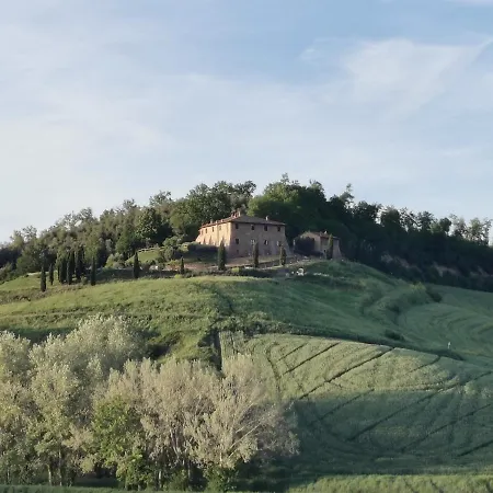 Poggio Giulia モンタイオーネ